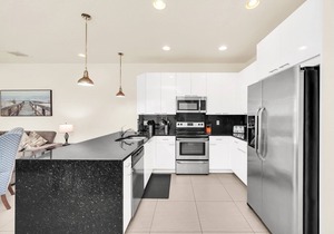 Brand New 3 bed Modern Town Home On a Luxury Development Close to Disney