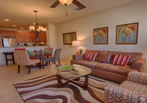 Budget Getaway - Waterstone - Welcome To Relaxing 4 Beds 2 Baths Townhome - 7 Miles To Disney