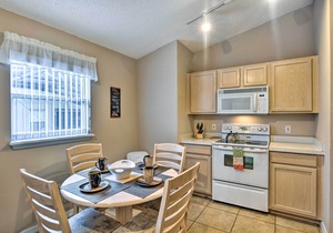 Clermont Home w/Pool & Game Room: 10 Mi to Parks!