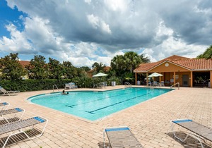 Close to Disney 3 bdrm 3 bath- Unit 8 Crestwynd