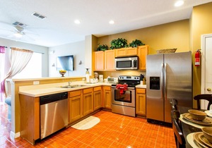 Close to Disney 3 bedroom 3 bath- Unit 9 Crestwynd