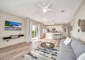 Condo w Pool, Hot Tub, Games Room - Pet Friendly