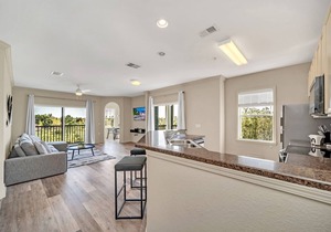 Condo w Pool, Hot Tub, Games Room - Pet Friendly