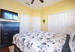 Contemporary 4 Bed 3 Bath House - Near Walt Disney World W/ great amenities