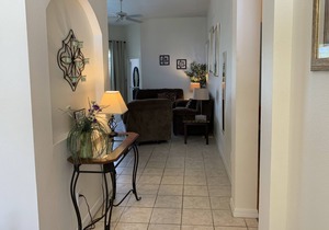 Disney 4 Bedrooms with Pool heated, 8 miles from Disney!