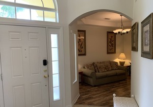 Disney 4 Bedrooms with Pool heated, 8 miles from Disney!