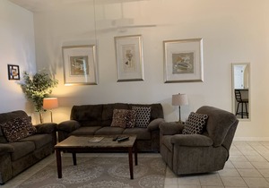 Disney 4 Bedrooms with Pool heated, 8 miles from Disney!