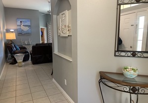 Disney 4 Bedrooms with Pool, 8 miles from Disney!