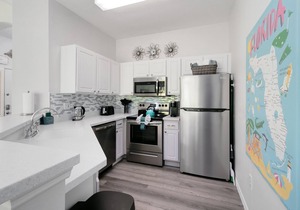 Disney Area 4 bedroom/3.5 Bathroom Emerald Island Resort