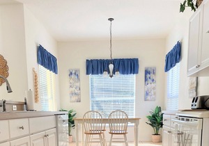 Executive Villa w/ Private Heated Pool Overlooking Conservation Area, Free Wi-Fi