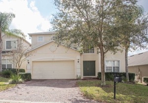 Fantastic 4 Bedroom In Gated Community with Private Pool and Games Room Minutes to Disney