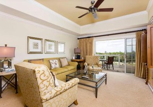 Great 3 Bedroom Vacation Apartment with Balcony at Reunion Resort RE1356