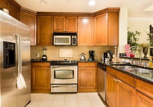 Great 3 Bedroom Vacation Apartment with Balcony at Reunion Resort RE1356