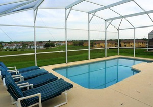 Highlands Reserve- Pool home with expansive back yard and comfy furnishings!