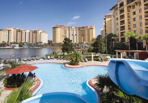 Inside Gates of Disney 2-Bedroom Condo + Resort Access & Amenities