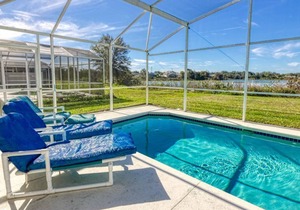 Lake View - No Rear Neighbors - Heatable Pool & Spa - Close to Disney - Pinewood Estates