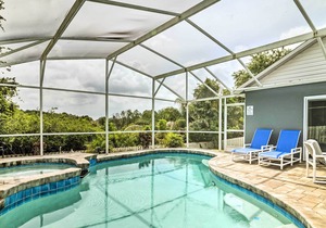 Large Family Home w/ Pool: 9 Miles to Disney Parks