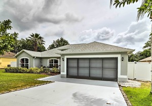 Large Family Home w/ Pool: 9 Miles to Disney Parks