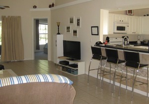 No Rear Neighbours/Close to Disney/South West Facing Pool & Spa