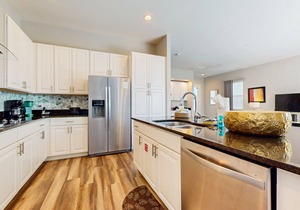 Snowbird-friendly home with private pool, patio, game room & high-speed WiFi