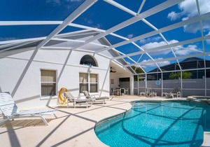 Spacious Pool Home with Games Room Only 10 Minutes from Disney
