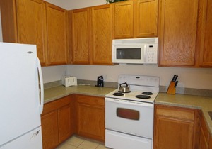 Winter Discount! Amenity filled resort, Near Disney, No Resort Fees