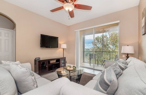 Windsor Hills Apartment | 116 m² Apartment ∙ 3 bedrooms ∙ 8 guests