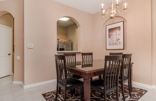 Windsor Hills Apartment | 116 m² Apartment ∙ 3 bedrooms ∙ 8 guests