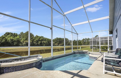 Crescent Lakes Villa | 149 m² Villa ∙ 4 bedrooms ∙ 8 guests