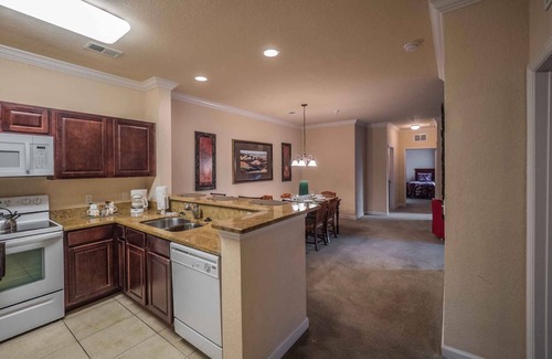 Four Corners Condo | 15% Off Weekly Stays | Resort Pool | Spa | Near Disney | Gated Condo w/Patio in Tuscana Resort