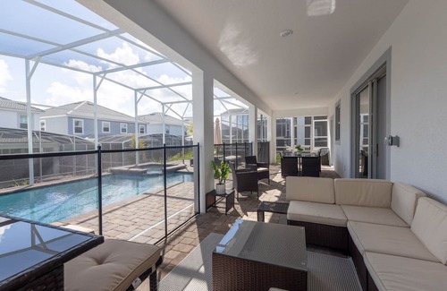 Davenport House | 1579PD: Unique ChampionsGate 8b with private pool