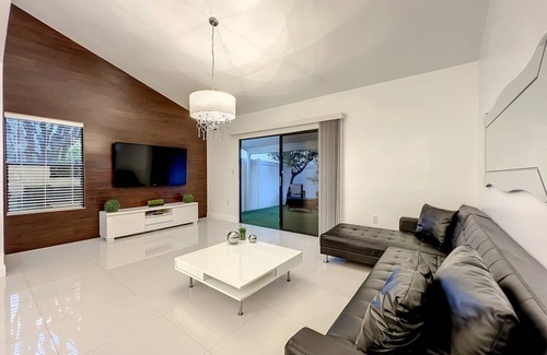 Windhover Apartment | 158 m² Apartment ∙ 2 bedrooms ∙ 4 guests