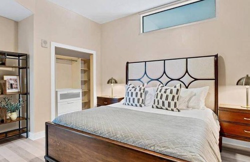 South Eola Apartment | 187 m² Apartment ∙ 3 bedrooms ∙ 7 guests