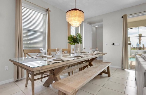 Four Corners House | 213 m² House ∙ 5 bedrooms ∙ 11 guests