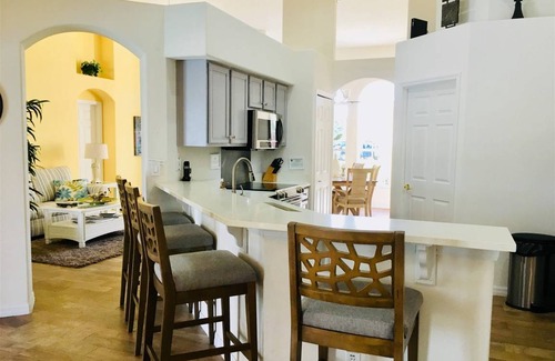 Orange Tree House | 213 m² House ∙ 6 bedrooms ∙ 12 guests