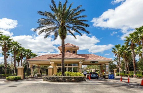 Windsor Hills House | 232 m² House ∙ 5 bedrooms ∙ 12 guests