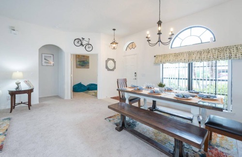 Legacy Park House | 240 m² House ∙ 4 bedrooms ∙ 8 guests