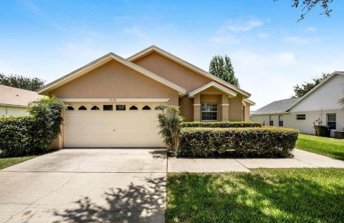 Orange Tree Villa | #253-Modern 4 bed home with own private pool close to Disney