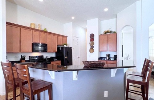 Historic Downtown Kissimmee House | 261 m² House ∙ 5 bedrooms ∙ 10 guests