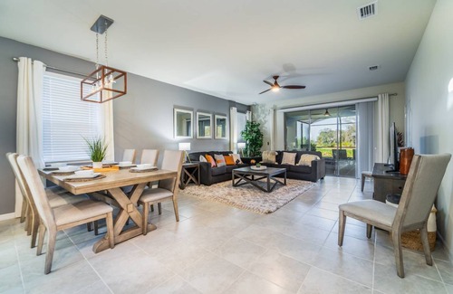 Loughman House | 292 m² House ∙ 6 bedrooms ∙ 12 guests