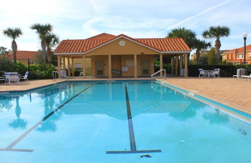 Crestwynd Bay Villa | 3 Bedroom Townhome with free WiFi/Crib, only 1.5 miles to Disney