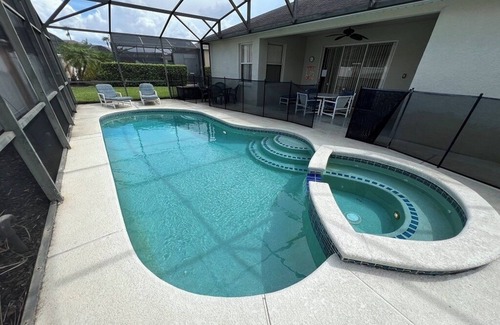 Calabay Parc Villa | 4 Bedroom/3 Bathroom Home close to the Disney Parks