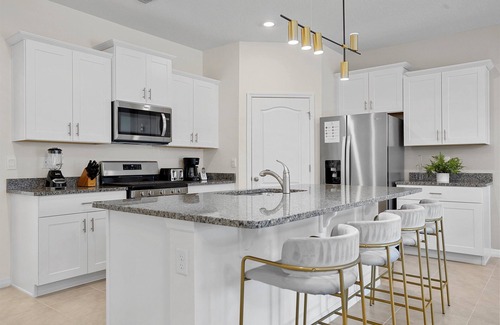 Sunridge Woods House | 5 Bedroom/4.5 Bathroom Solterra Resort (7869 OR)