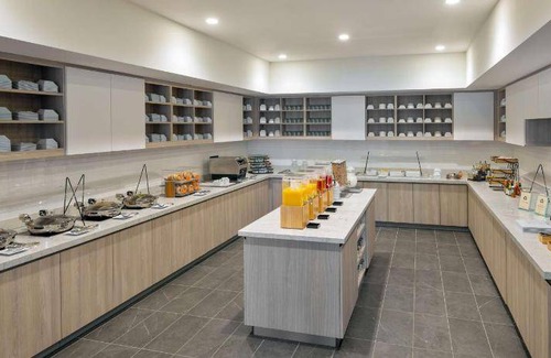 Airport North Hotel | 54 m² Hotel ∙ 127 guests