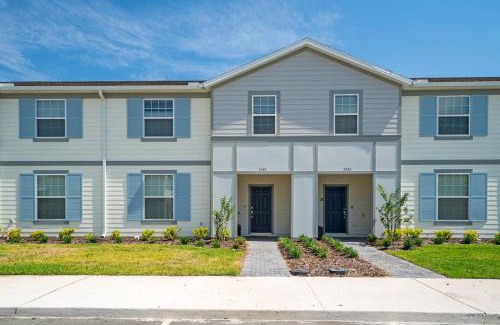 Davenport House | 5BD InstaWorthy home with Pool and BBQ near Disney