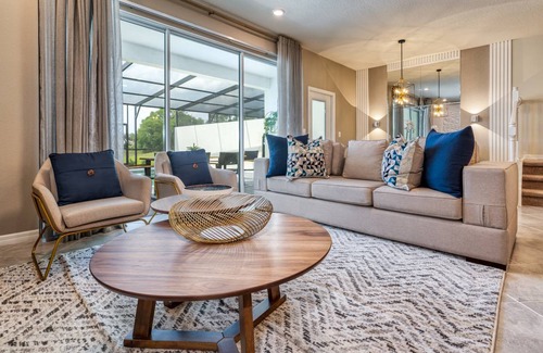 Loughman Villa | 7553 Oak Spring Lane