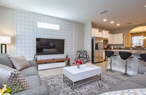 Loughman House | Affordable and so close to Disney | Solterra Resort