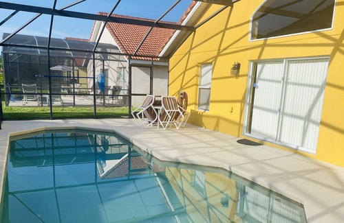 Loughman House | Aviana resort villa with pool