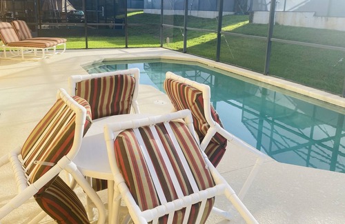 Loughman House | Aviana resort villa with pool