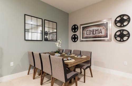 West Kissimmee Villa | Beautiful Family Villa Patio area with BBQ 5min Disney